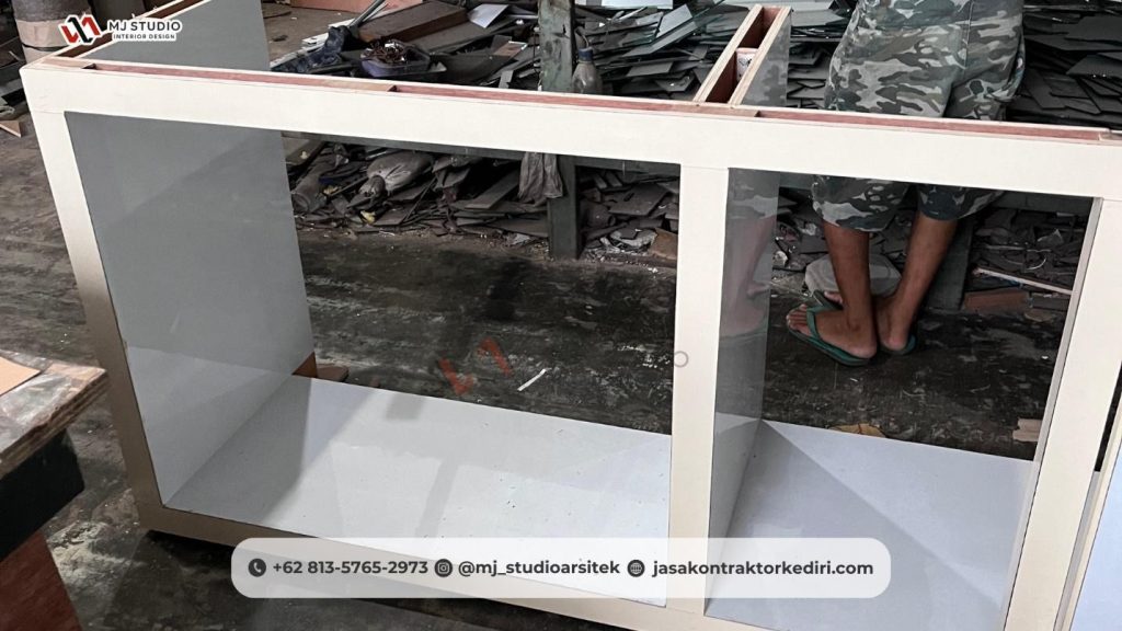 Hal yang Harus Diperhatikan Saat Memilih Furniture Custom Kediri